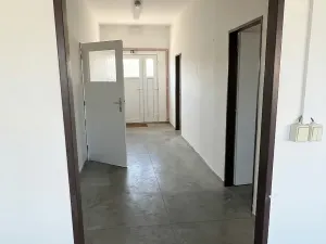 Prodej výrobních prostor, Nový Bor, 286 m2