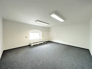 Pronájem kanceláře, Praha - Karlín, Thámova, 17 m2