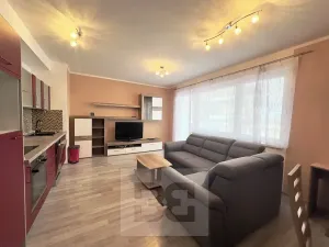 Pronájem bytu 2+kk, Praha - Horní Měcholupy, Modenská, 57 m2