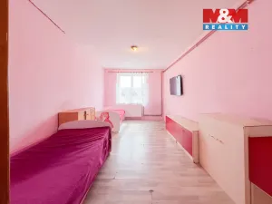 Prodej bytu 3+1, Volary, Náměstí, 96 m2