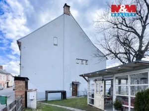 Prodej bytu 3+1, Volary, Náměstí, 96 m2