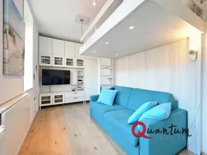 Prodej bytu 1+kk, Praha - Uhříněves, Bečovská, 20 m2