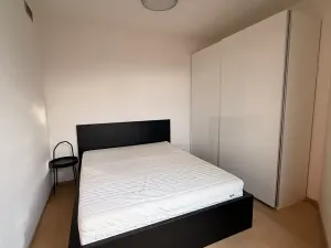 Pronájem bytu 1+kk, Praha - Strašnice, Michelangelova, 35 m2