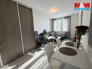 Pronájem bytu 2+kk, Louny, U Stadionu, 42 m2