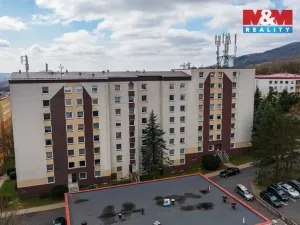 Prodej bytu 4+1, Chlumec, Vyklická, 98 m2