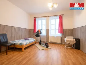 Prodej bytu 3+1, Nový Bor - Arnultovice, Gen. Svobody, 97 m2