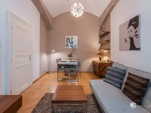 Prodej bytu 2+kk, Praha - Josefov, Maiselova, 97 m2