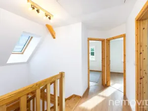 Prodej rodinného domu, Holenice, 159 m2