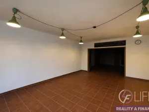 Pronájem obchodního prostoru, Vrchlabí, Sv. Čecha, 68 m2