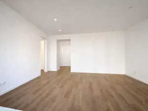 Prodej bytu 3+kk, Ostrov, Kollárova, 55 m2