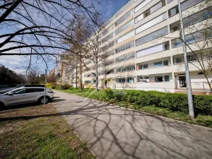 Prodej bytu 3+1, Praha - Prosek, Veltruská, 61 m2