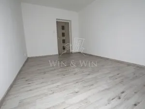 Pronájem bytu 2+kk, Praha - Vršovice, Sámova, 47 m2