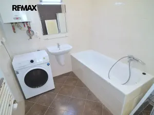 Pronájem bytu 3+1, Praha - Libeň, Pivovarnická, 78 m2