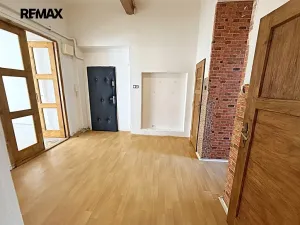 Prodej bytu 2+1, Pardubice, K Višňovce, 97 m2