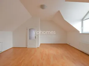 Pronájem vily, Průhonice, Pod Valem II., 200 m2