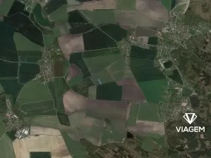 Prodej podílu pole, Charvatce, 350 m2