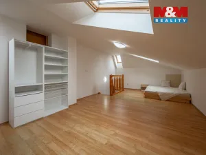 Pronájem bytu 2+kk, Velké Popovice, Husova, 40 m2