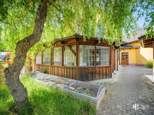 Prodej apartmánu, Květnice, Na Ladech, 460 m2