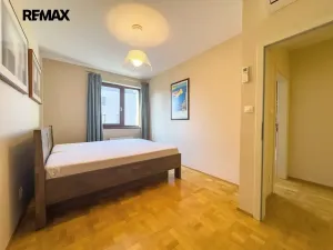 Prodej bytu 6+kk a větší, Praha - Hrdlořezy, Učňovská, 194 m2