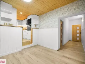 Prodej rodinného domu, Kolešov, 198 m2