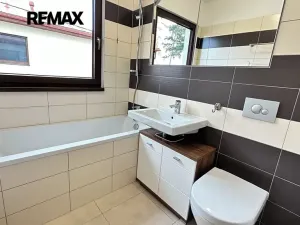 Pronájem rodinného domu, Králův Dvůr, Větrná, 80 m2