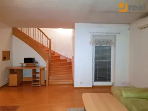 Pronájem bytu 2+kk, Praha - Žižkov, Baranova, 80 m2