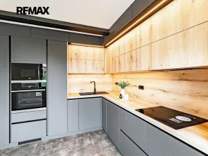 Prodej rodinného domu, Jindřichův Hradec, Spojovací, 183 m2