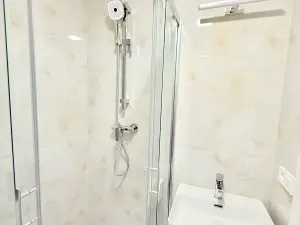 Prodej bytu 1+kk, Praha - Holešovice, Na Maninách, 26 m2