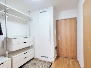 Pronájem bytu 2+kk, Praha - Smíchov, Karla Engliše, 52 m2