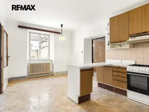 Prodej bytu 4+1, Praha - Malá Strana, Valdštejnská, 117 m2