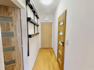 Prodej bytu 1+kk, Praha - Kbely, Pod Nouzovem, 32 m2