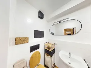 Prodej bytu 1+kk, Praha - Kbely, Pod Nouzovem, 32 m2