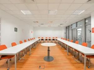 Pronájem kanceláře, Praha - Karlín, Sokolovská, 137 m2