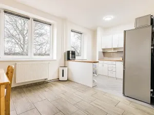 Prodej bytu 2+1, Pohořelice, 60 m2