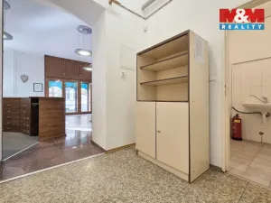Pronájem obchodního prostoru, Karlovy Vary, Koptova, 57 m2
