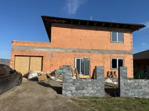 Prodej rodinného domu, Kounice, 233 m2