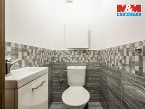 Prodej bytu 3+1, Hradec Králové - Nový Hradec Králové, třída Edvarda Beneše, 98 m2