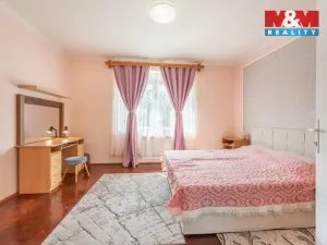 Prodej rodinného domu, Kladno - Dubí, Průmyslová, 180 m2