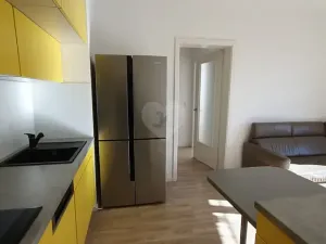 Pronájem bytu 2+kk, Praha - Libeň, Novovysočanská, 53 m2