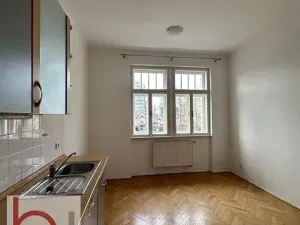 Prodej činžovního domu, České Budějovice, Na Nábřeží, 240 m2