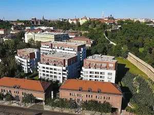 Pronájem garážového stání, Praha - Nusle, Oldřichova, 15 m2