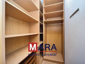 Pronájem bytu 2+1, Olomouc, Rožňavská, 43 m2