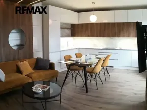 Pronájem bytu 1+kk, Praha - Letňany, Miroslava Hajna, 43 m2