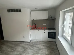 Pronájem bytu 1+kk, Benešov nad Ploučnicí, Nádražní, 27 m2