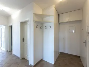 Pronájem bytu 3+1, Praha - Žižkov, Pod kapličkou, 98 m2