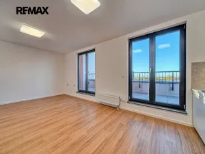 Pronájem bytu 2+kk, Kolín, Janovická, 61 m2