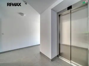 Pronájem bytu 2+kk, Kolín, Janovická, 61 m2