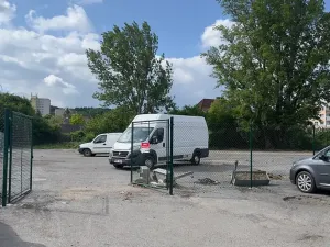 Pronájem komerčního pozemku, Praha - Modřany, Komořanská, 1500 m2