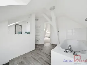 Prodej bytu 3+1, Karlovy Vary, 5. května, 134 m2