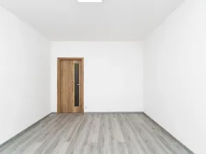 Prodej bytu 3+1, Ostrava, náměstí Antonie Bejdové, 73 m2